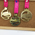 Medalla deportiva personalizada de oro de aleación de zinc con cinta